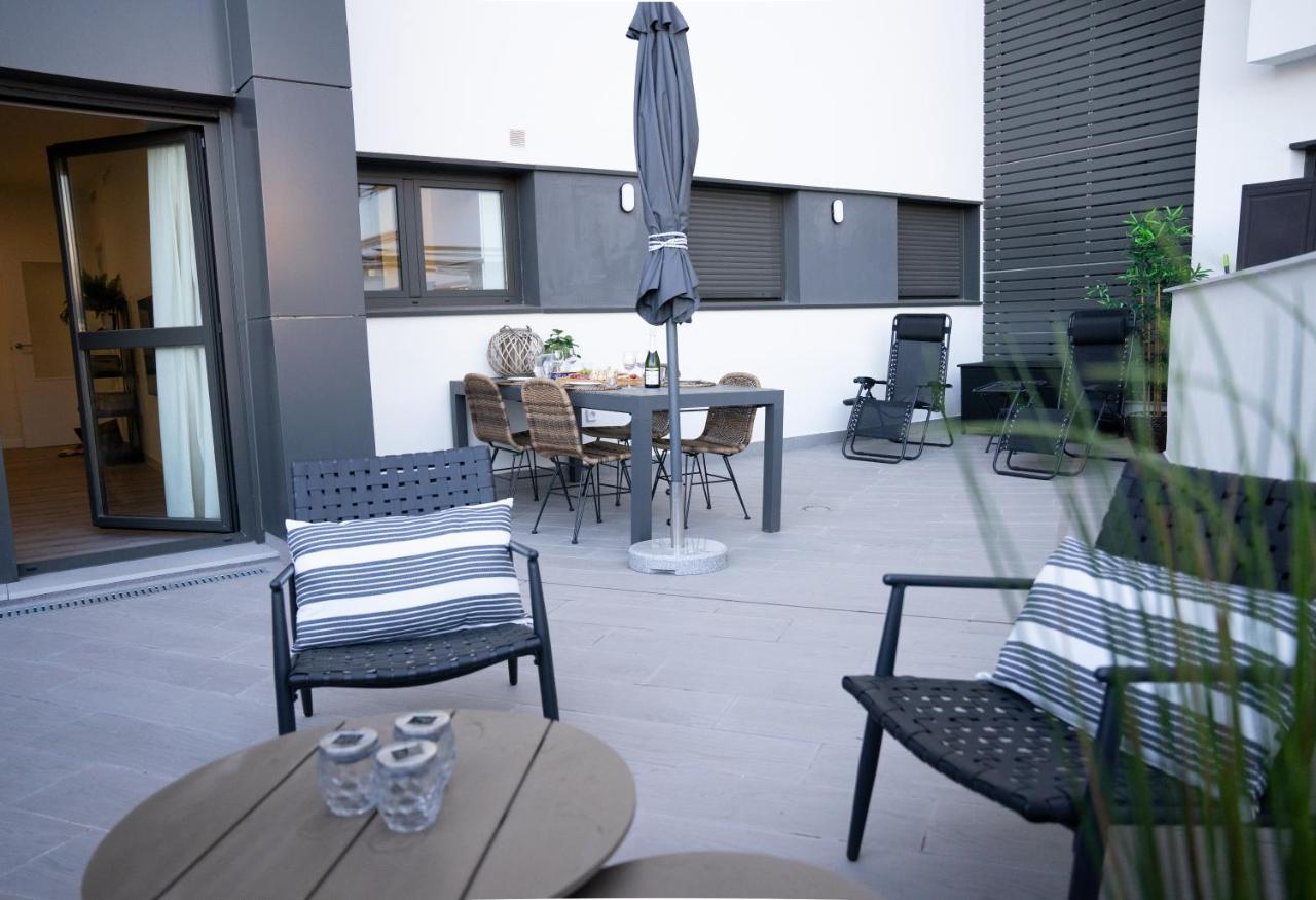 Central Premium Pool Terrace New มาลากา ภายนอก รูปภาพ